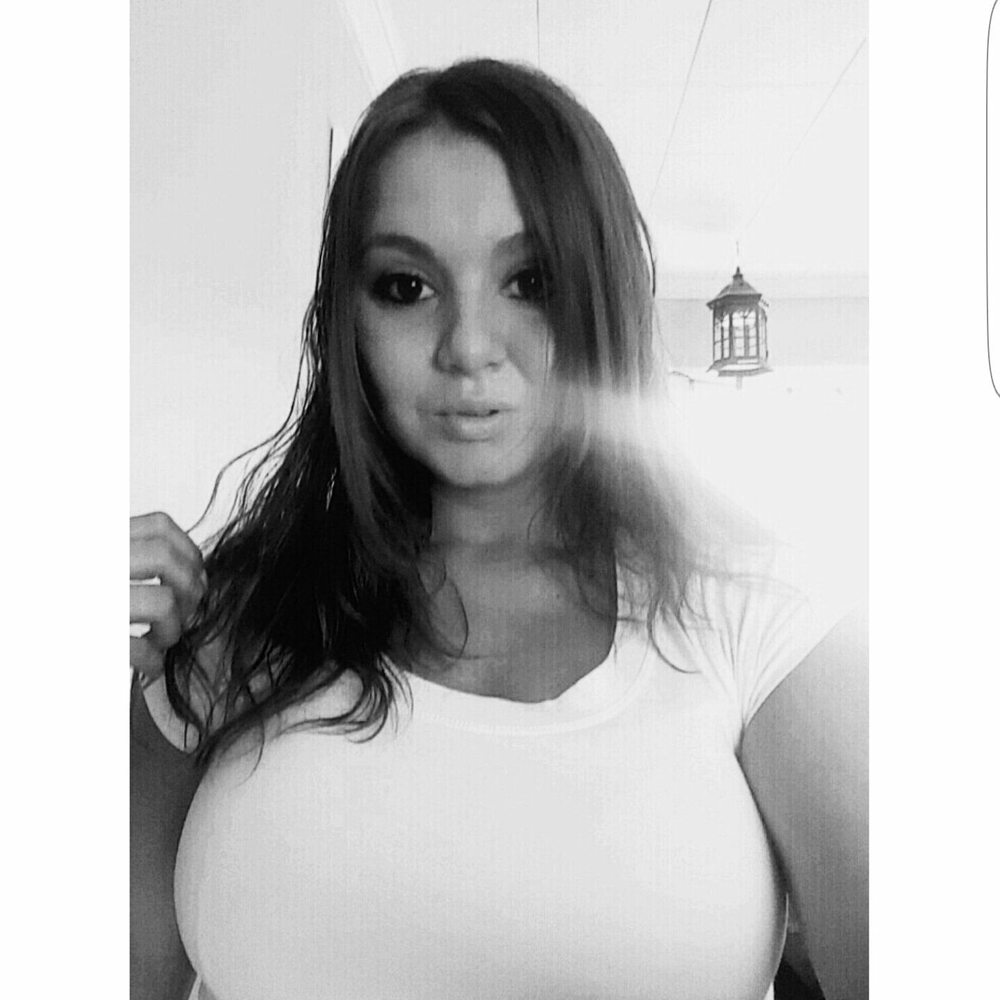 Meet your Posher, Tess